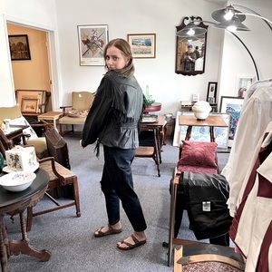 Meet your Posher, Tiina